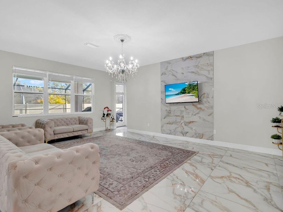 For Sale: $849,999 (5 beds, 4 baths, 3761 Square Feet)