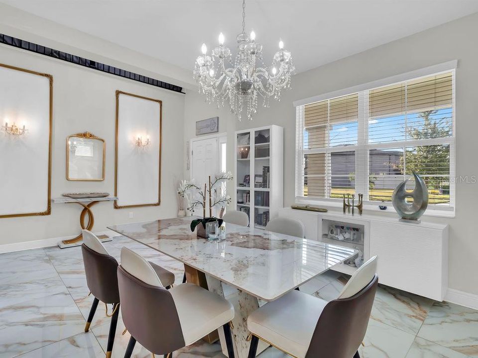 For Sale: $849,999 (5 beds, 4 baths, 3761 Square Feet)