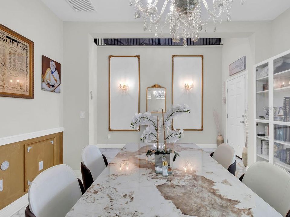 For Sale: $849,999 (5 beds, 4 baths, 3761 Square Feet)