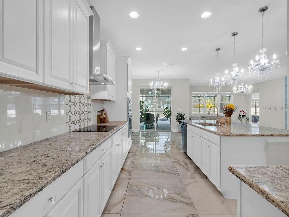 For Sale: $849,999 (5 beds, 4 baths, 3761 Square Feet)