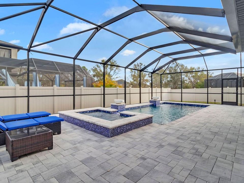 For Sale: $849,999 (5 beds, 4 baths, 3761 Square Feet)