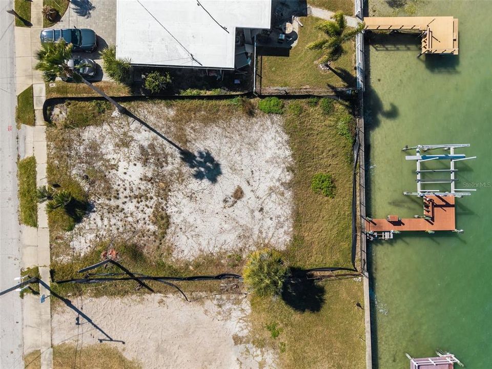 For Sale: $899,000 (0.14 acres)