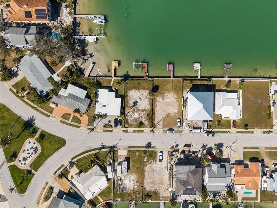 For Sale: $899,000 (0.14 acres)