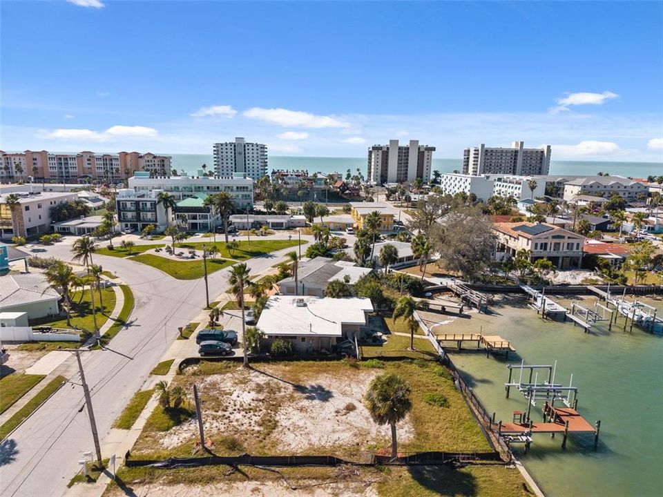 For Sale: $899,000 (0.14 acres)