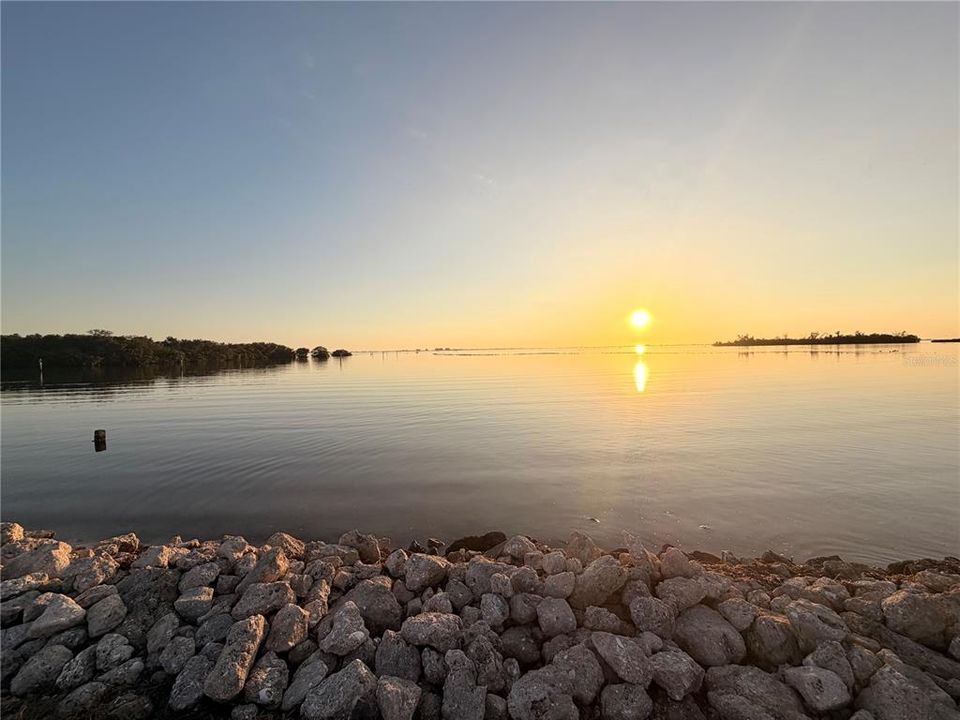На продажу: $150,000 (0.07 acres)
