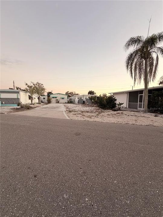 На продажу: $150,000 (0.07 acres)