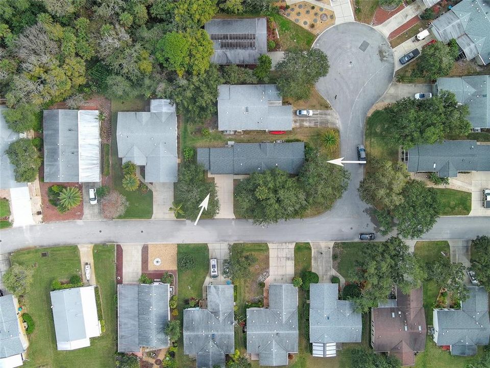 На продажу: $274,900 (3 спален, 2 ванн, 1421 Квадратных фут)