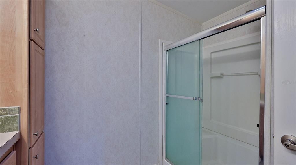 На продажу: $274,900 (3 спален, 2 ванн, 1421 Квадратных фут)