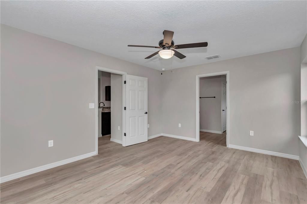 Active With Contract: $279,900 (4 beds, 2 baths, 1747 Square Feet)
