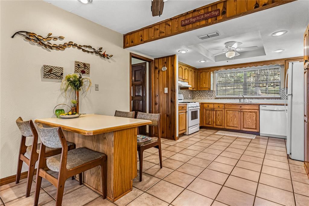 For Sale: $649,900 (3 beds, 2 baths, 1760 Square Feet)