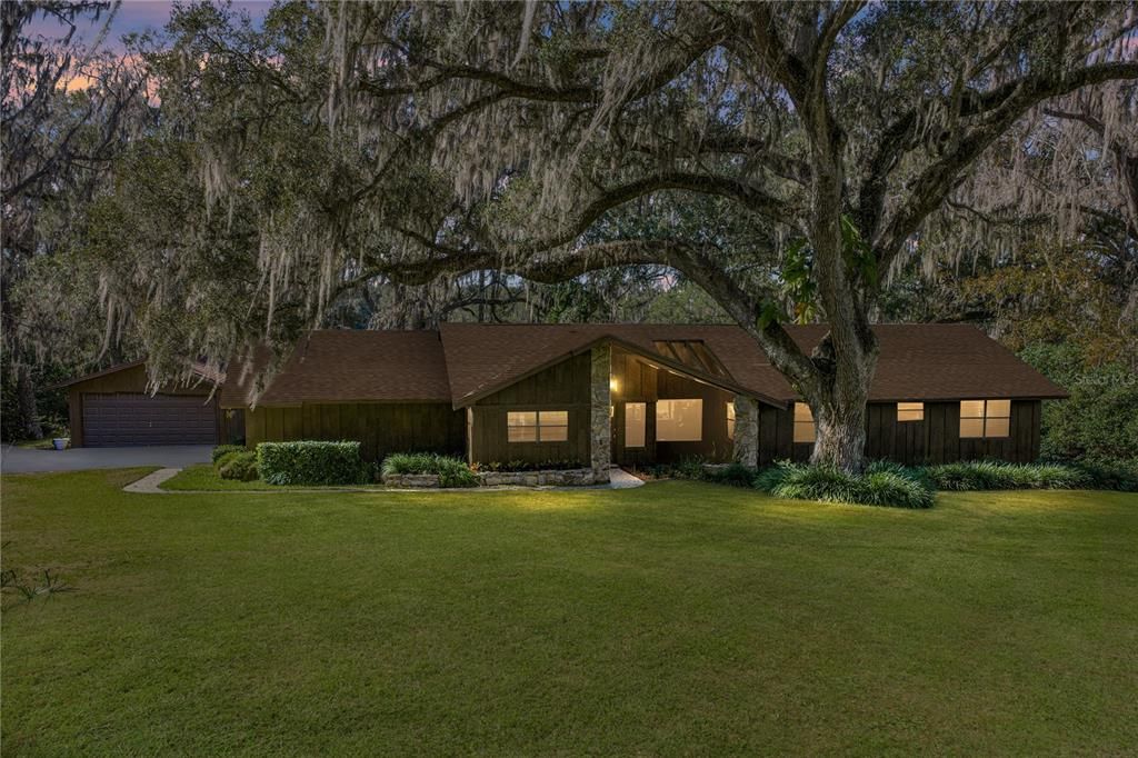 For Sale: $649,900 (3 beds, 2 baths, 1760 Square Feet)
