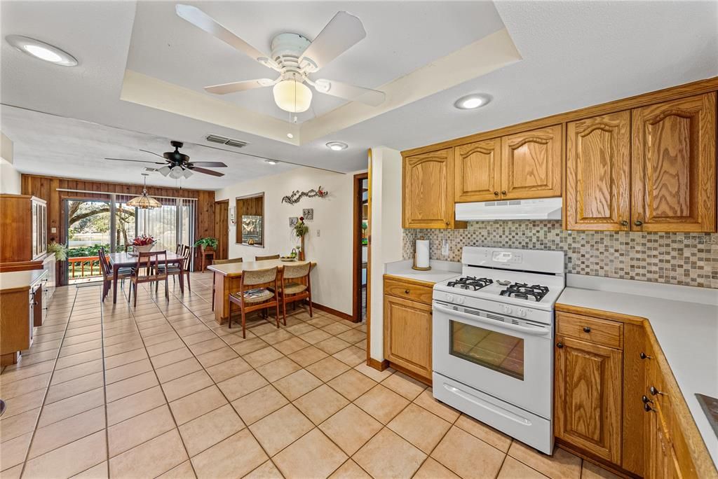 For Sale: $649,900 (3 beds, 2 baths, 1760 Square Feet)