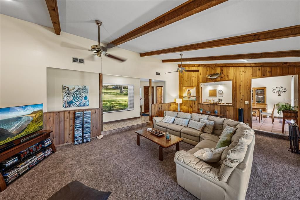 For Sale: $649,900 (3 beds, 2 baths, 1760 Square Feet)