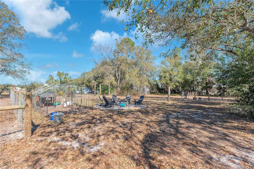 Activo con contrato: $639,900 (4 camas, 3 baños, 2068 Pies cuadrados)