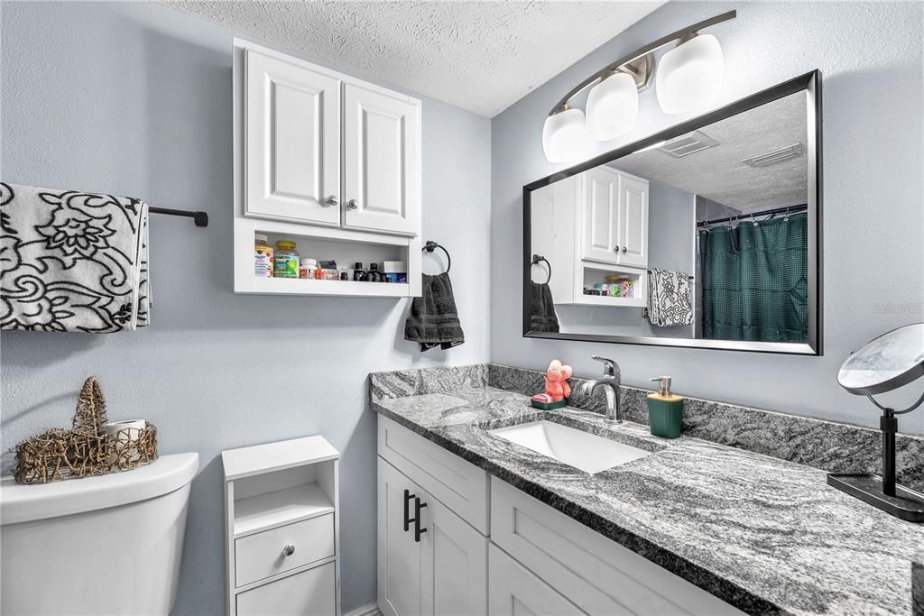 Activo con contrato: $639,900 (4 camas, 3 baños, 2068 Pies cuadrados)