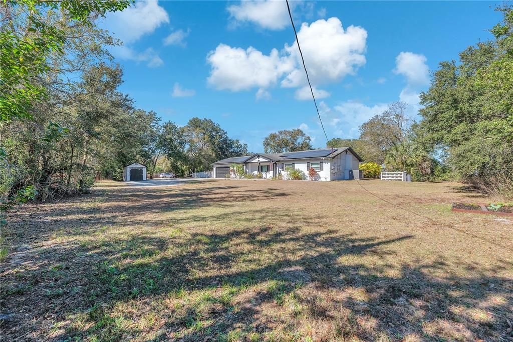 Activo con contrato: $639,900 (4 camas, 3 baños, 2068 Pies cuadrados)