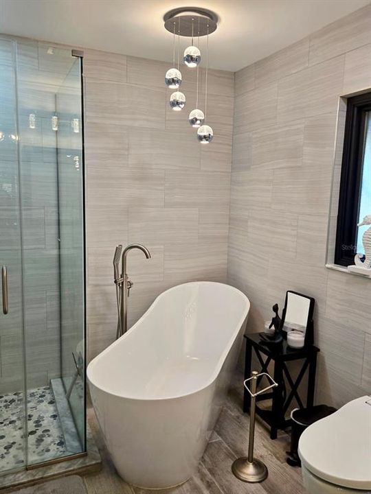 На продажу: $599,999 (4 спален, 2 ванн, 2216 Квадратных фут)