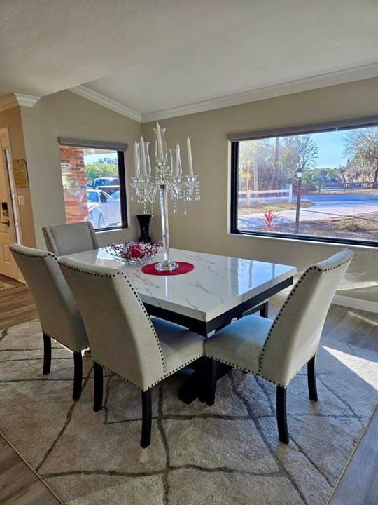 На продажу: $599,999 (4 спален, 2 ванн, 2216 Квадратных фут)