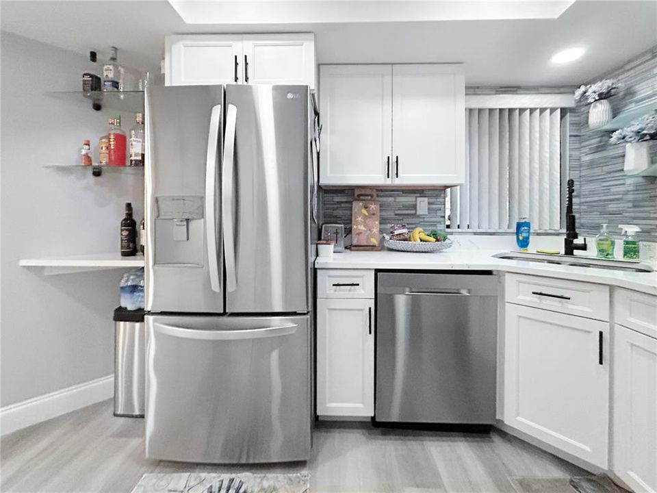 En Venta: $339,900 (2 camas, 2 baños, 1200 Pies cuadrados)