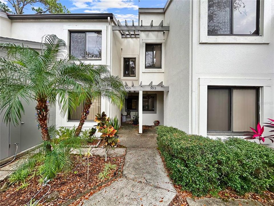 En Venta: $339,900 (2 camas, 2 baños, 1200 Pies cuadrados)