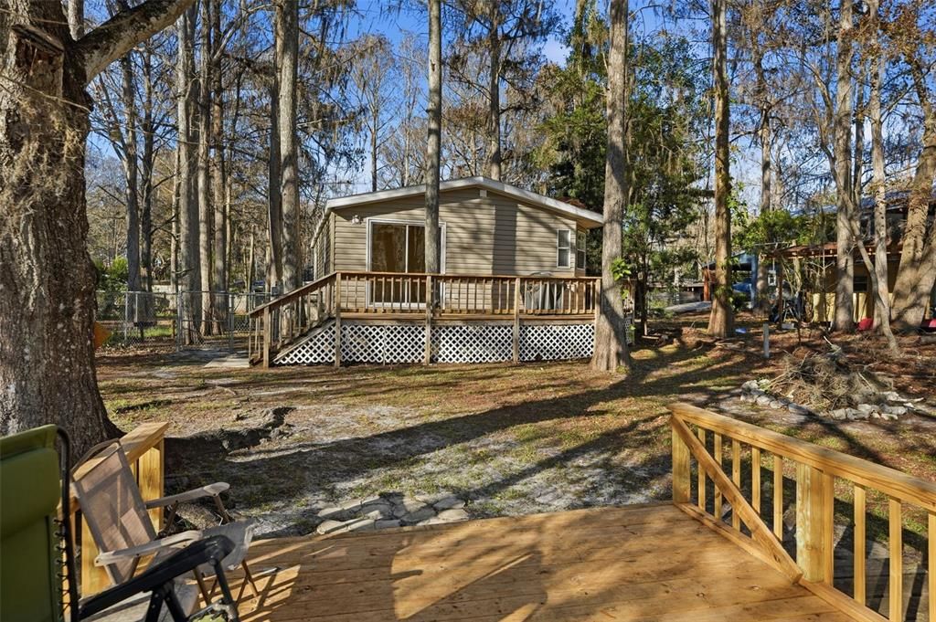For Sale: $235,000 (2 beds, 2 baths, 824 Square Feet)
