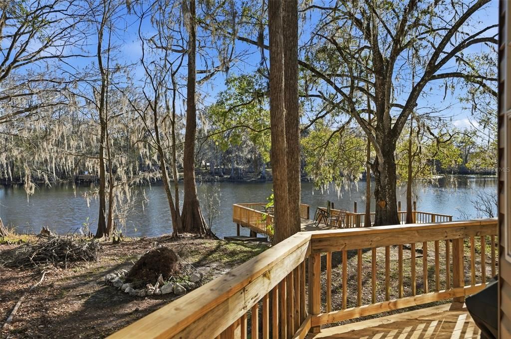 For Sale: $235,000 (2 beds, 2 baths, 824 Square Feet)
