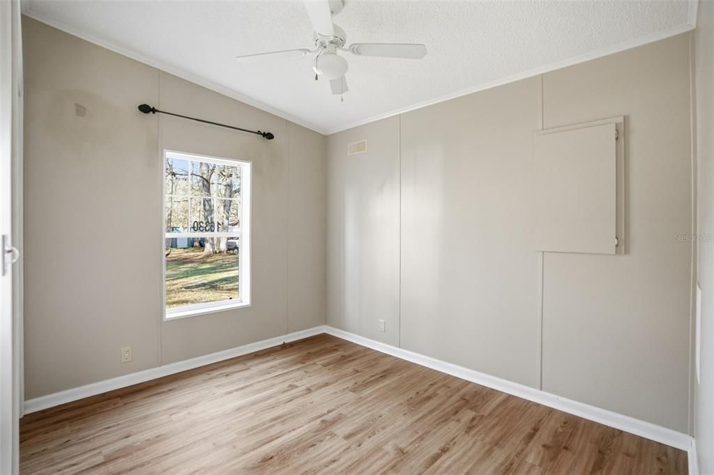 For Sale: $235,000 (2 beds, 2 baths, 824 Square Feet)