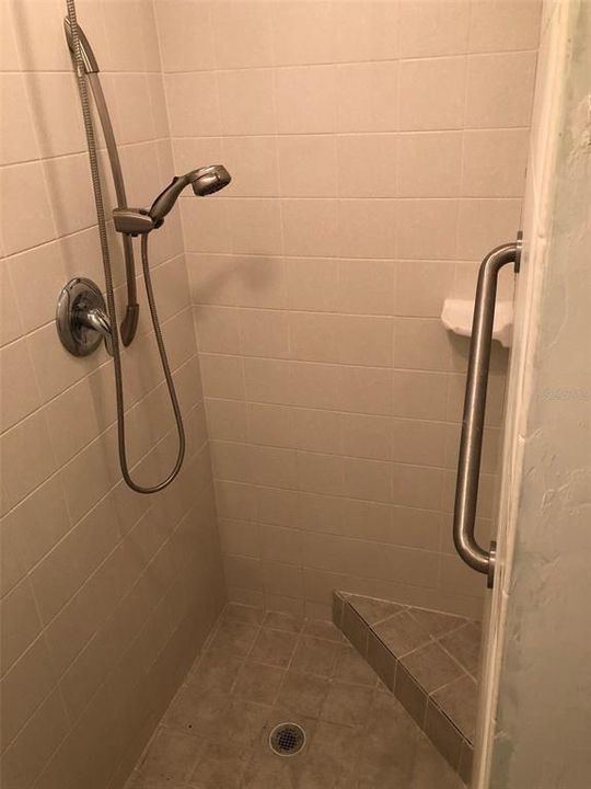 Active With Contract: $1,900 (3 beds, 2 baths, 1299 Square Feet)