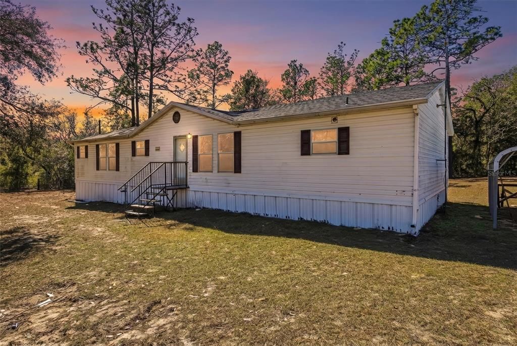 For Sale: $175,000 (3 beds, 2 baths, 1560 Square Feet)