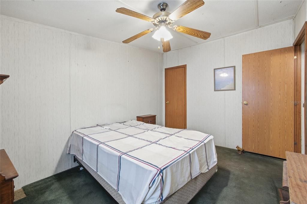 For Sale: $175,000 (3 beds, 2 baths, 1560 Square Feet)