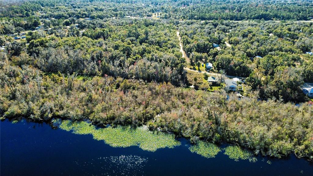 На продажу: $27,000 (0.37 acres)