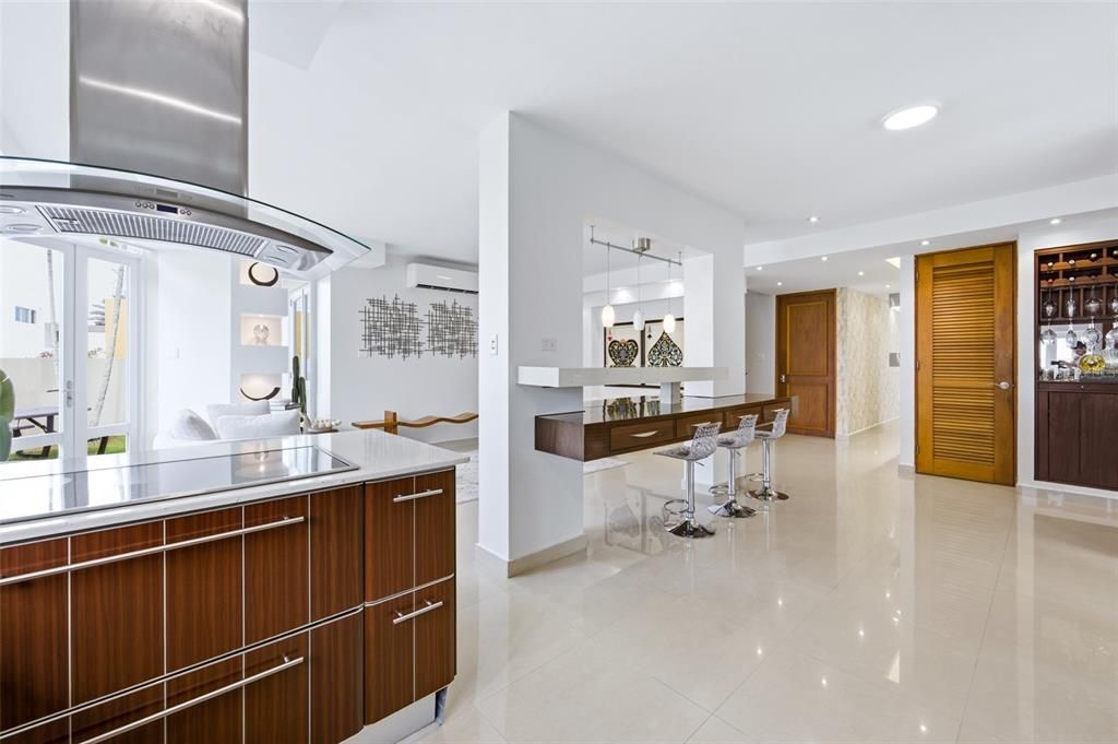 For Sale: $1,285,000 (5 beds, 3 baths, 3800 Square Feet)