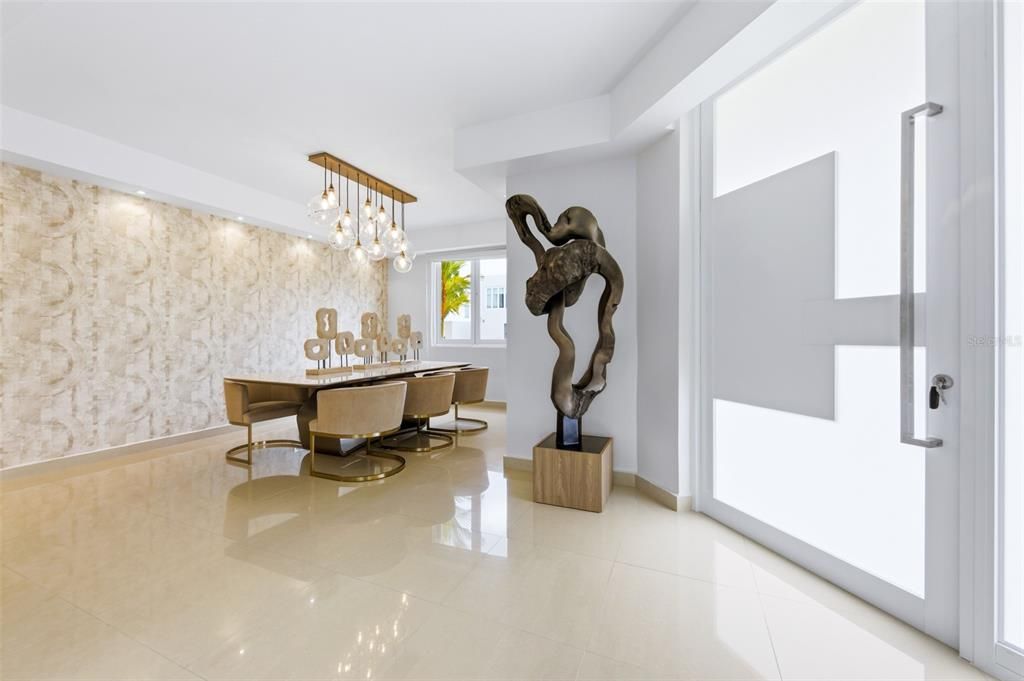 For Sale: $1,285,000 (5 beds, 3 baths, 3800 Square Feet)