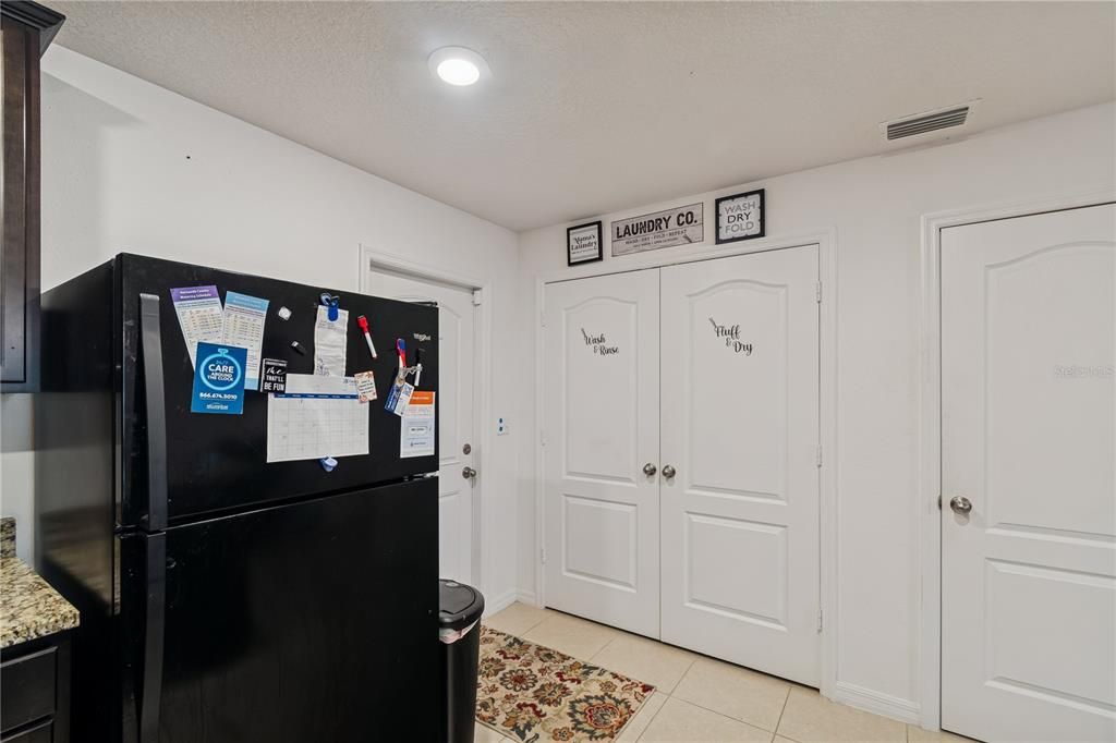 En Venta: $245,000 (3 camas, 2 baños, 1093 Pies cuadrados)