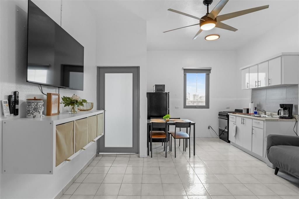 For Sale: $1,800,000 (12 beds, 7 baths, 2532 Square Feet)