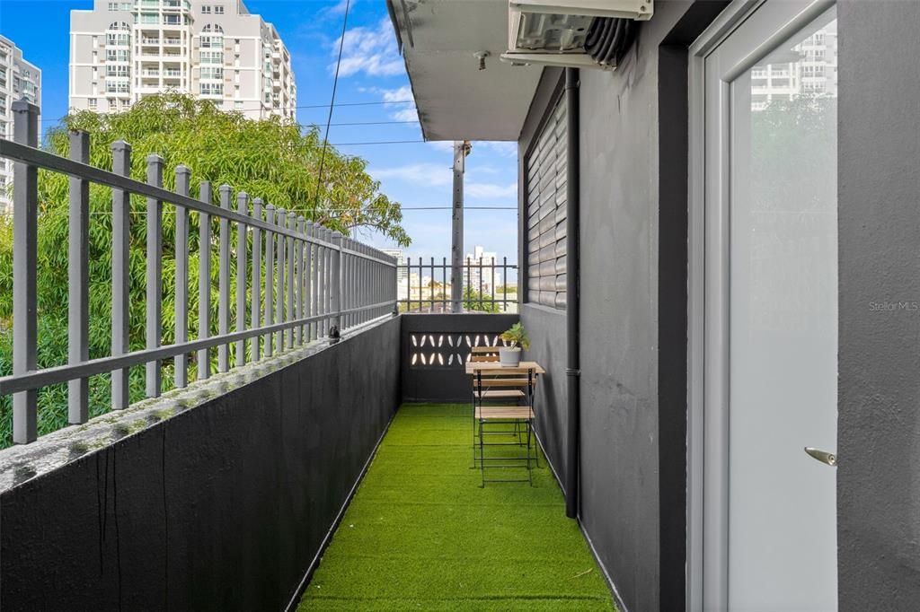 For Sale: $1,800,000 (12 beds, 7 baths, 2532 Square Feet)