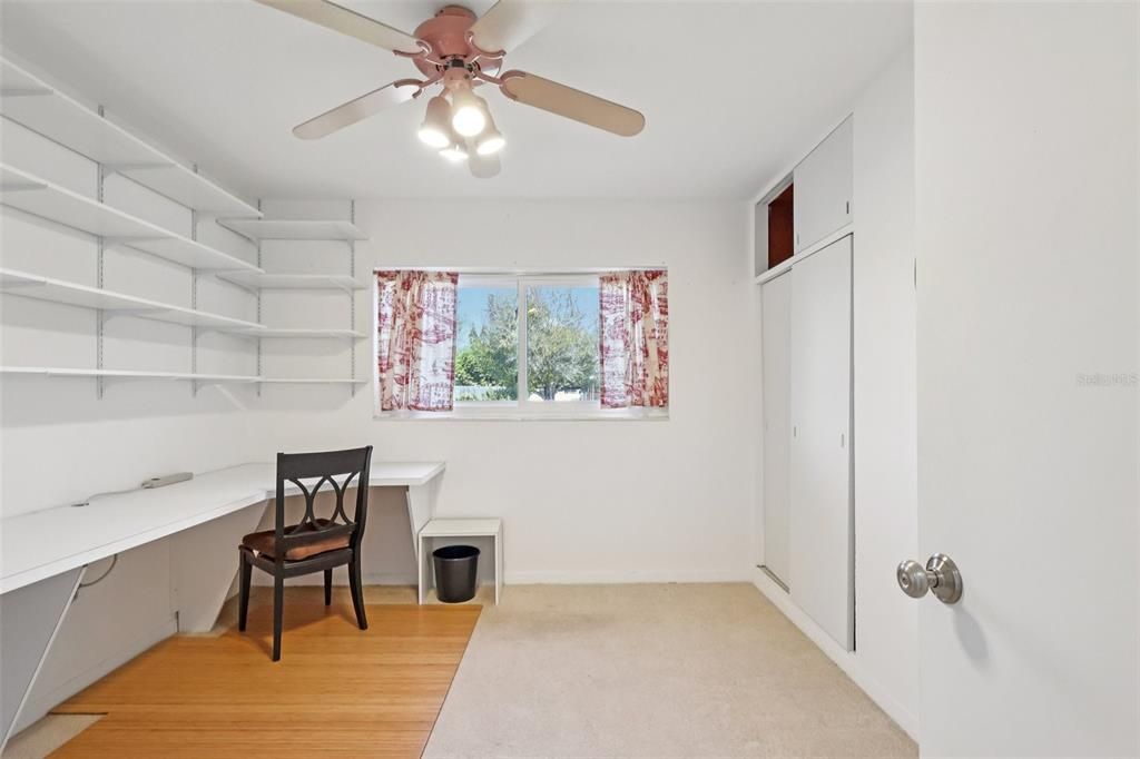 En Venta: $289,000 (4 camas, 2 baños, 1028 Pies cuadrados)