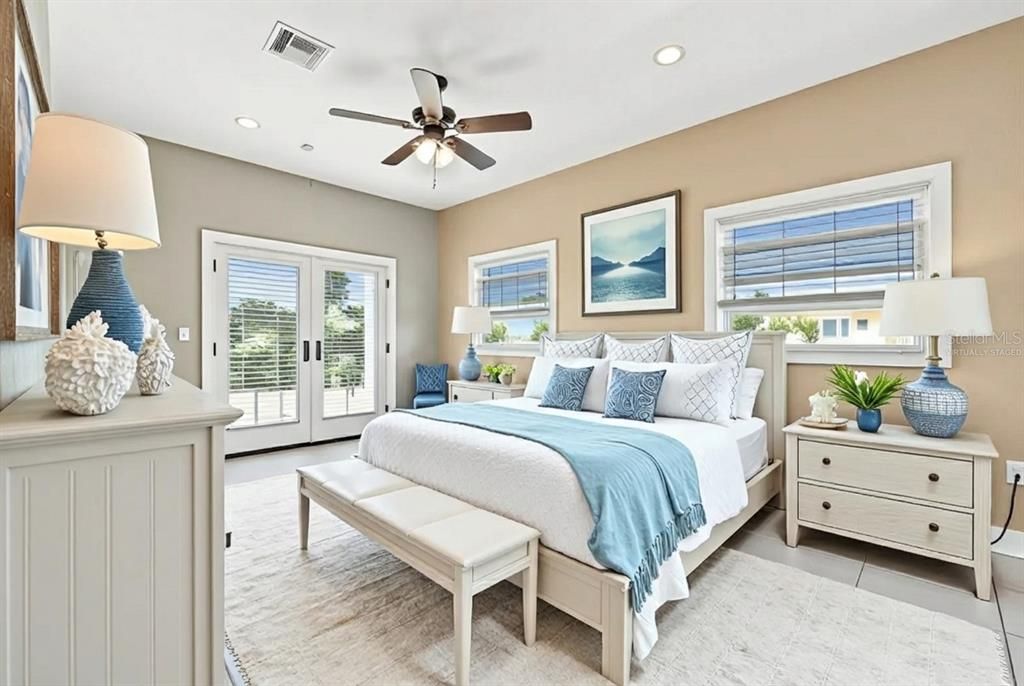 For Sale: $3,200,000 (6 beds, 5 baths, 4676 Square Feet)