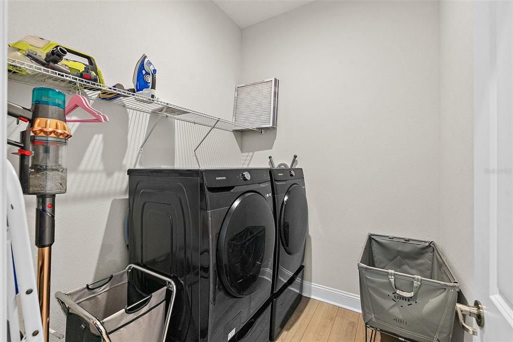 En Venta: $600,000 (4 camas, 3 baños, 2508 Pies cuadrados)