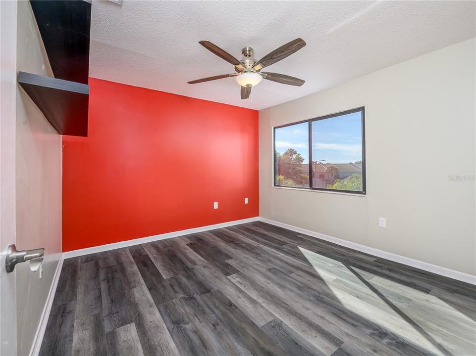 Active With Contract: $2,400 (3 beds, 2 baths, 2052 Square Feet)
