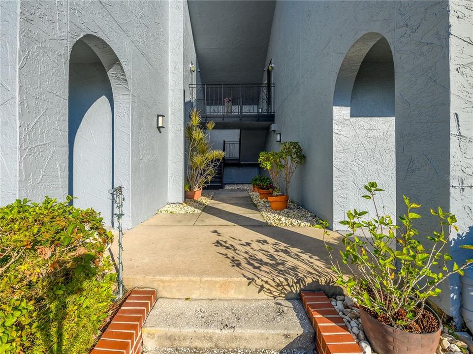 Active With Contract: $2,400 (3 beds, 2 baths, 2052 Square Feet)