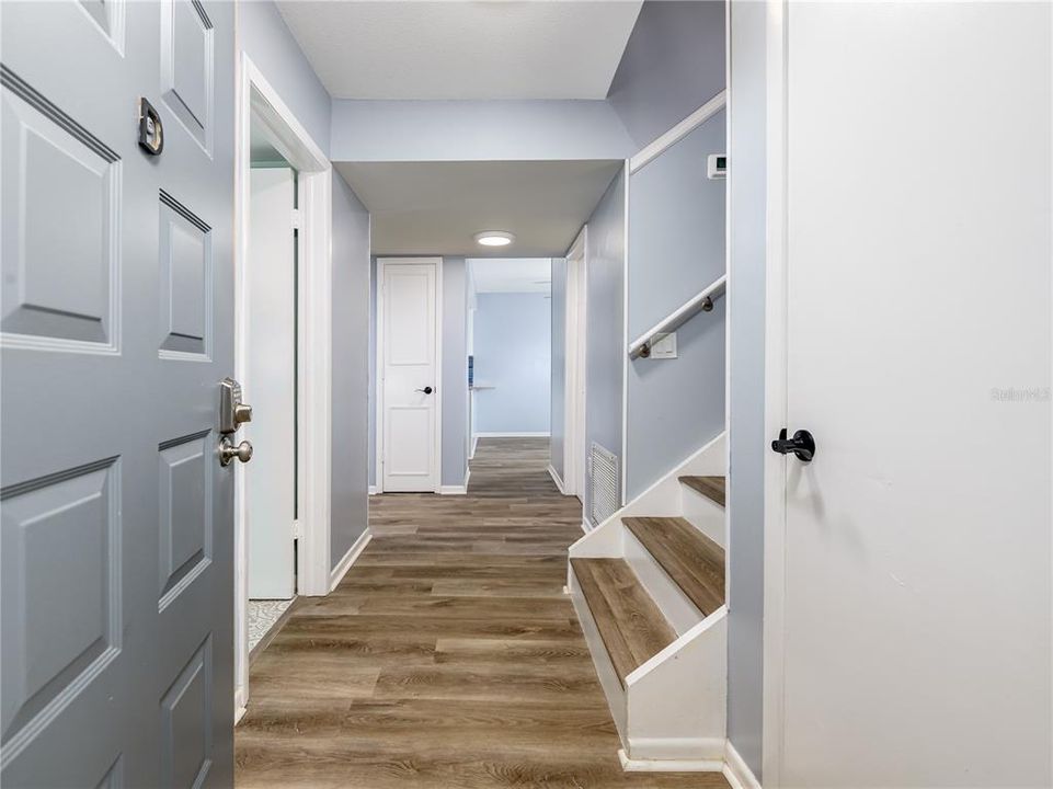 Active With Contract: $2,400 (3 beds, 2 baths, 2052 Square Feet)