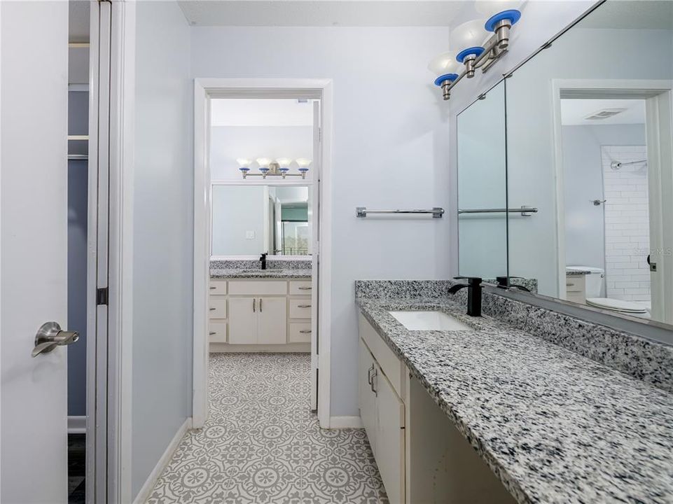 Active With Contract: $2,400 (3 beds, 2 baths, 2052 Square Feet)