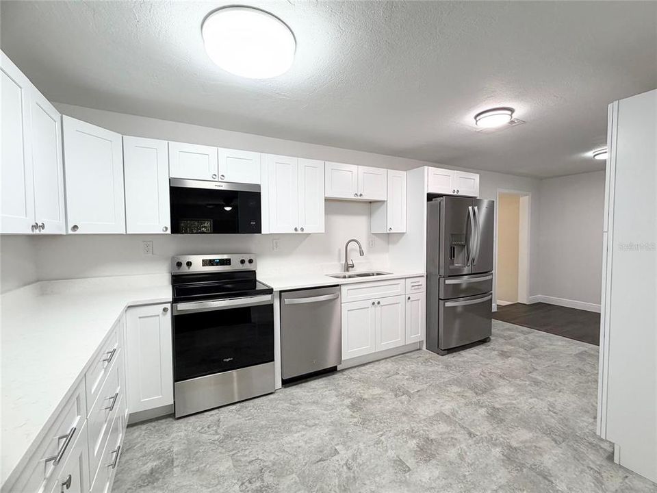 For Sale: $289,000 (3 beds, 2 baths, 1728 Square Feet)