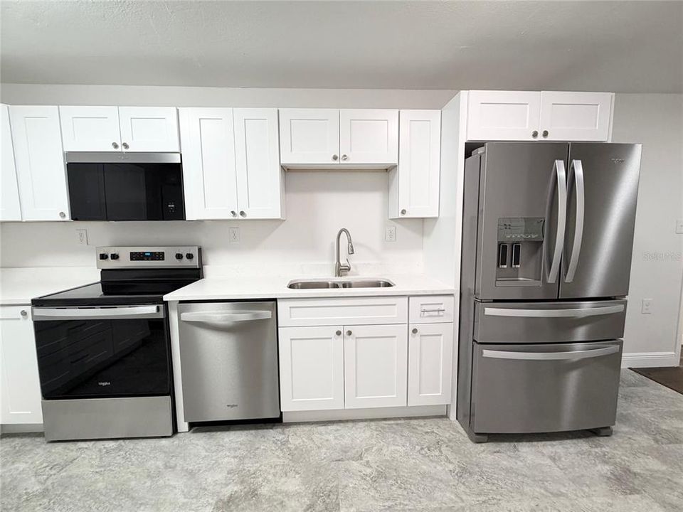 For Sale: $289,000 (3 beds, 2 baths, 1728 Square Feet)