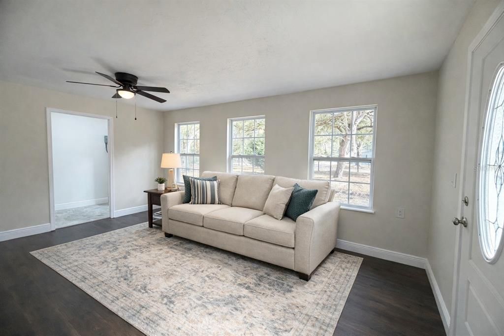For Sale: $289,000 (3 beds, 2 baths, 1728 Square Feet)