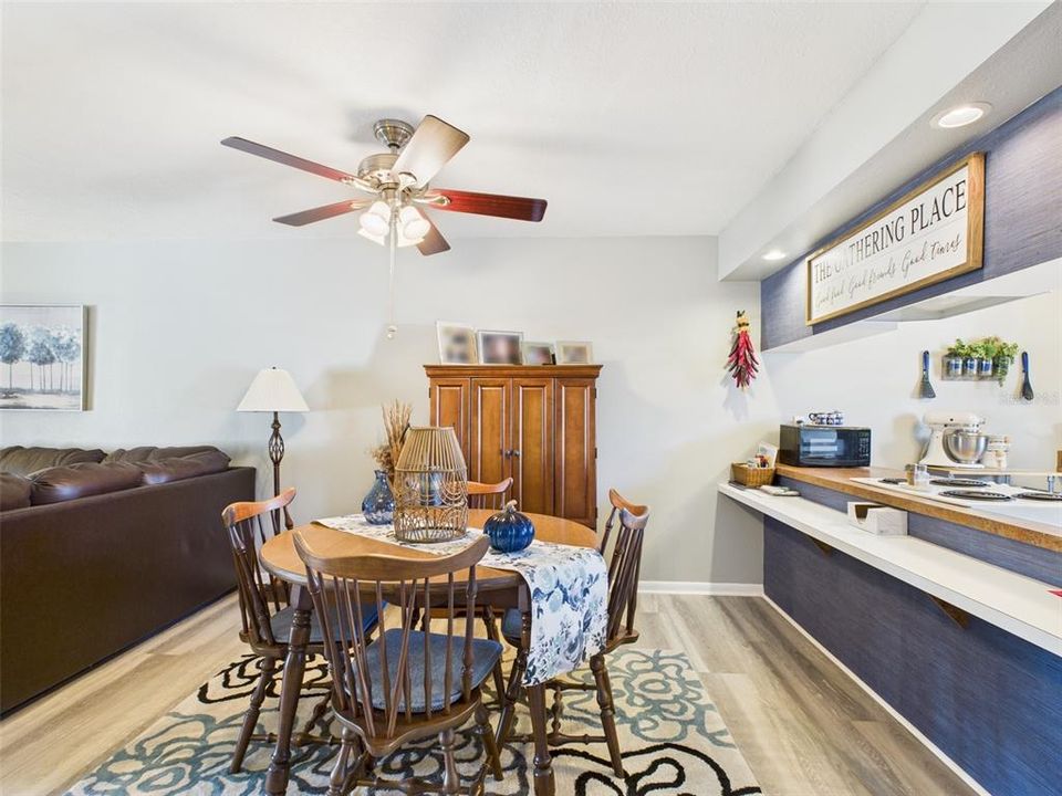 En Venta: $154,900 (2 camas, 2 baños, 980 Pies cuadrados)