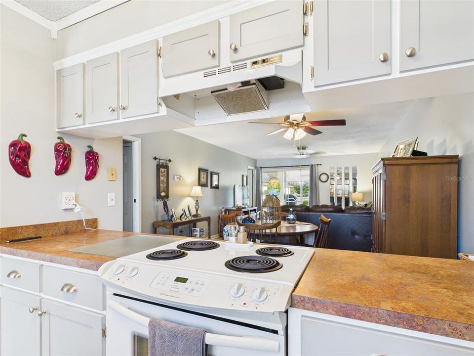 En Venta: $154,900 (2 camas, 2 baños, 980 Pies cuadrados)