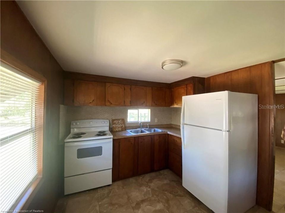 For Rent: $1,000 (2 beds, 1 baths, 510 Square Feet)