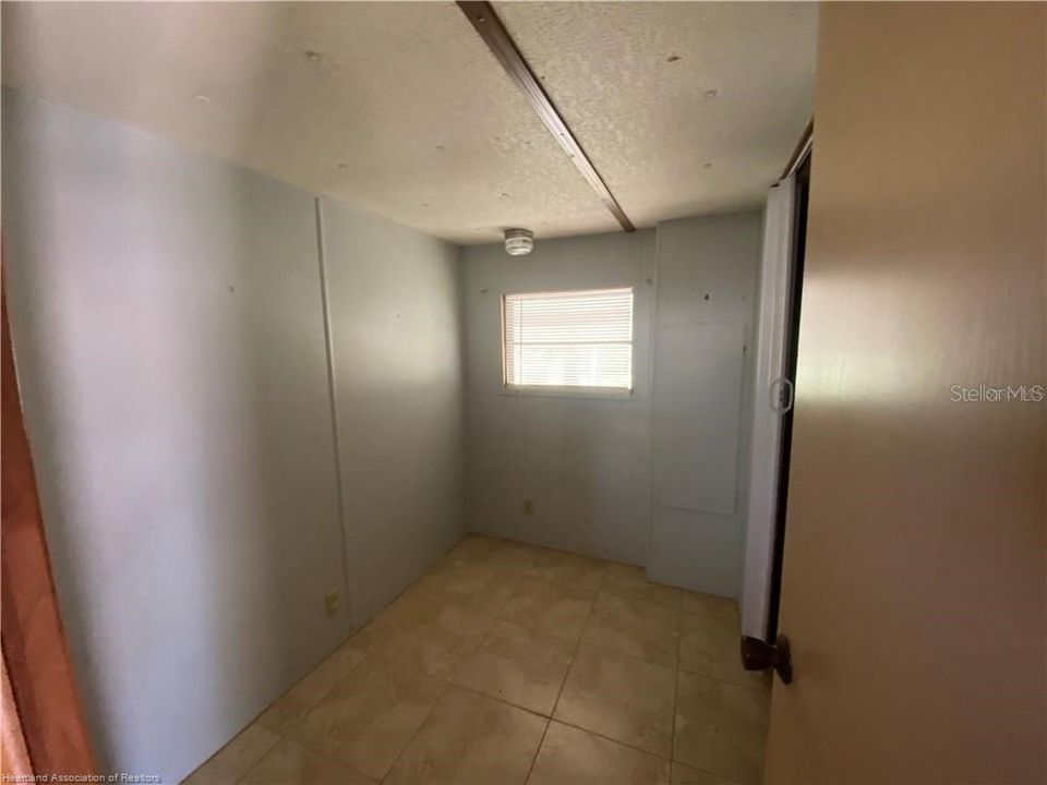 For Rent: $1,000 (2 beds, 1 baths, 510 Square Feet)